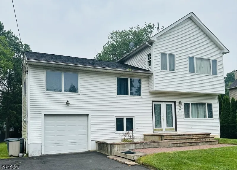 75 S Ashby Ave Livingston, NJ 07039