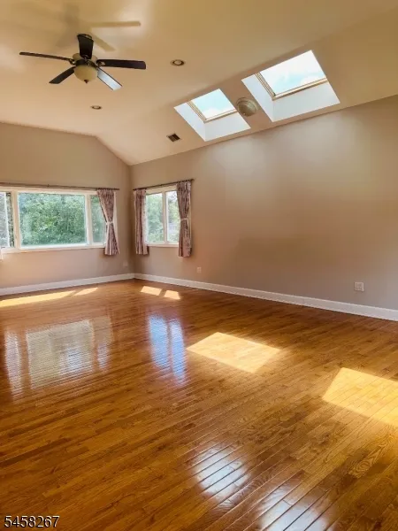 75 S Ashby Ave Livingston, NJ 07039