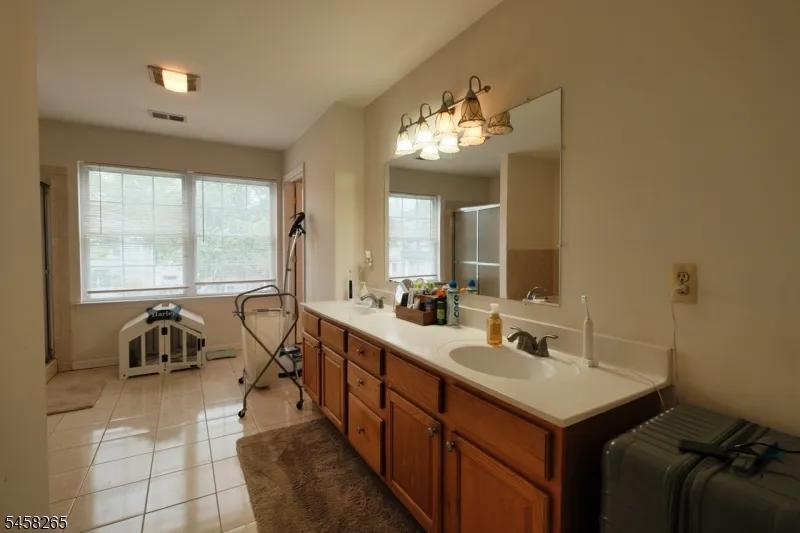 431 E 7Th St Plainfield City, NJ 07060