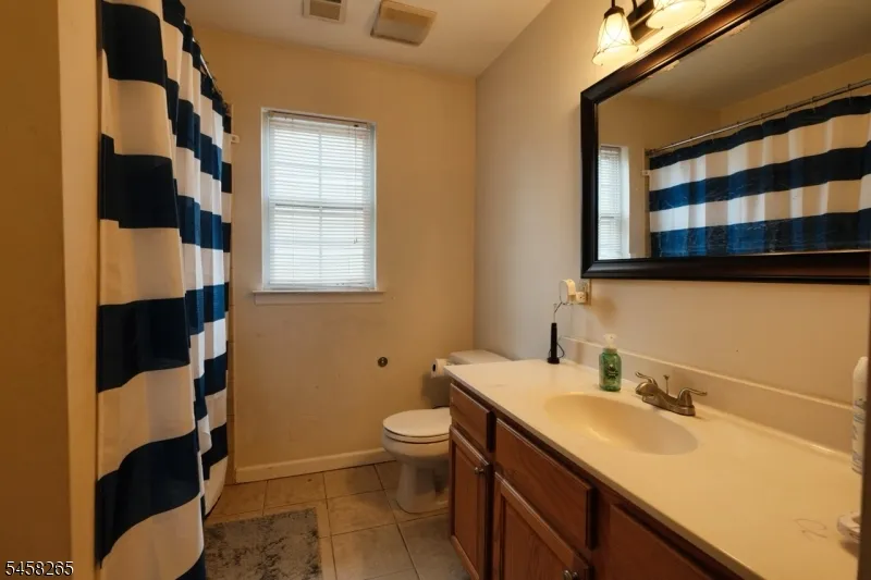 431 E 7Th St Plainfield City, NJ 07060