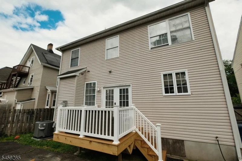431 E 7Th St Plainfield City, NJ 07060