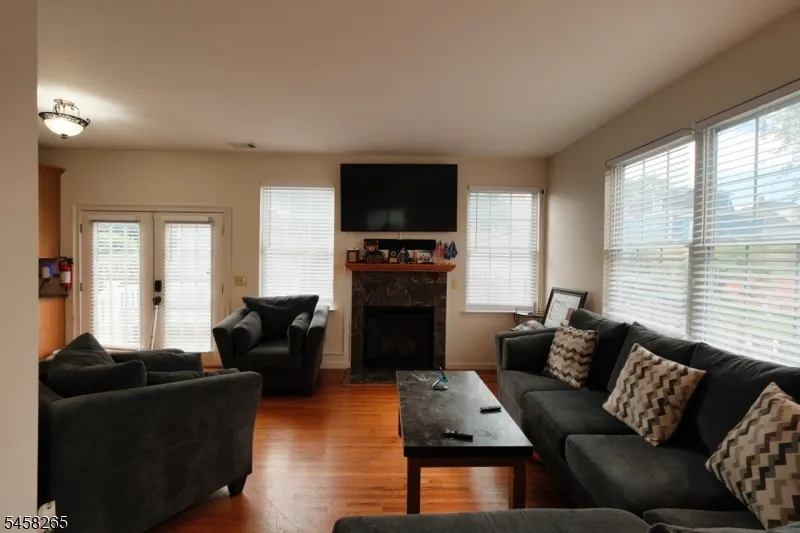 431 E 7Th St Plainfield City, NJ 07060