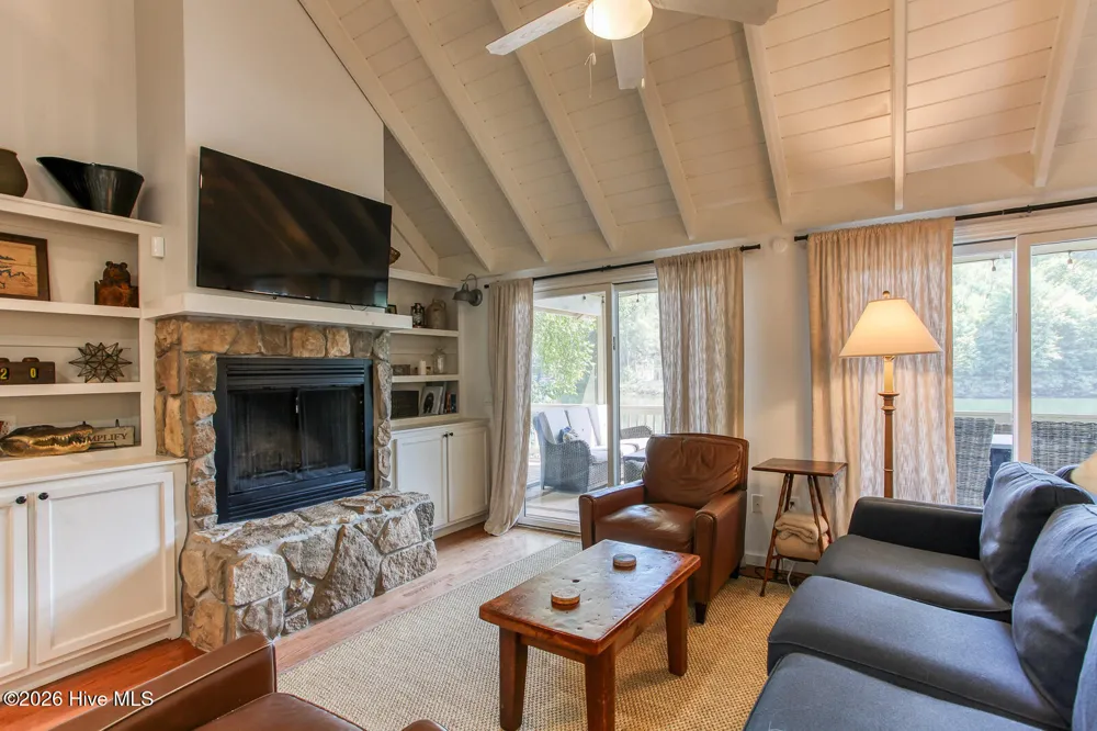 323 Cross Creek Road Robbinsville, NC 28771