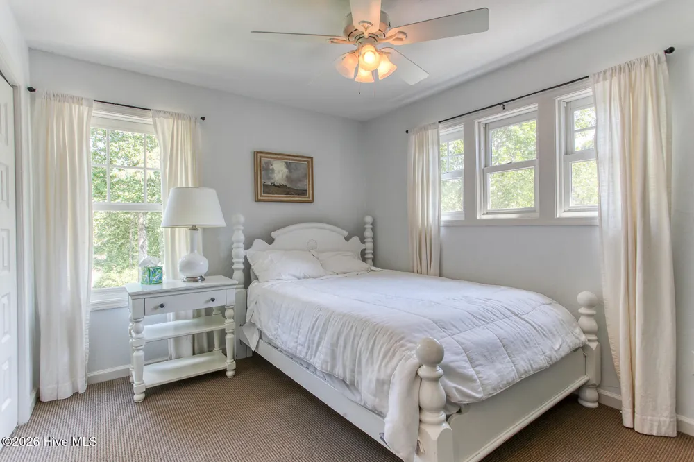 323 Cross Creek Road Robbinsville, NC 28771