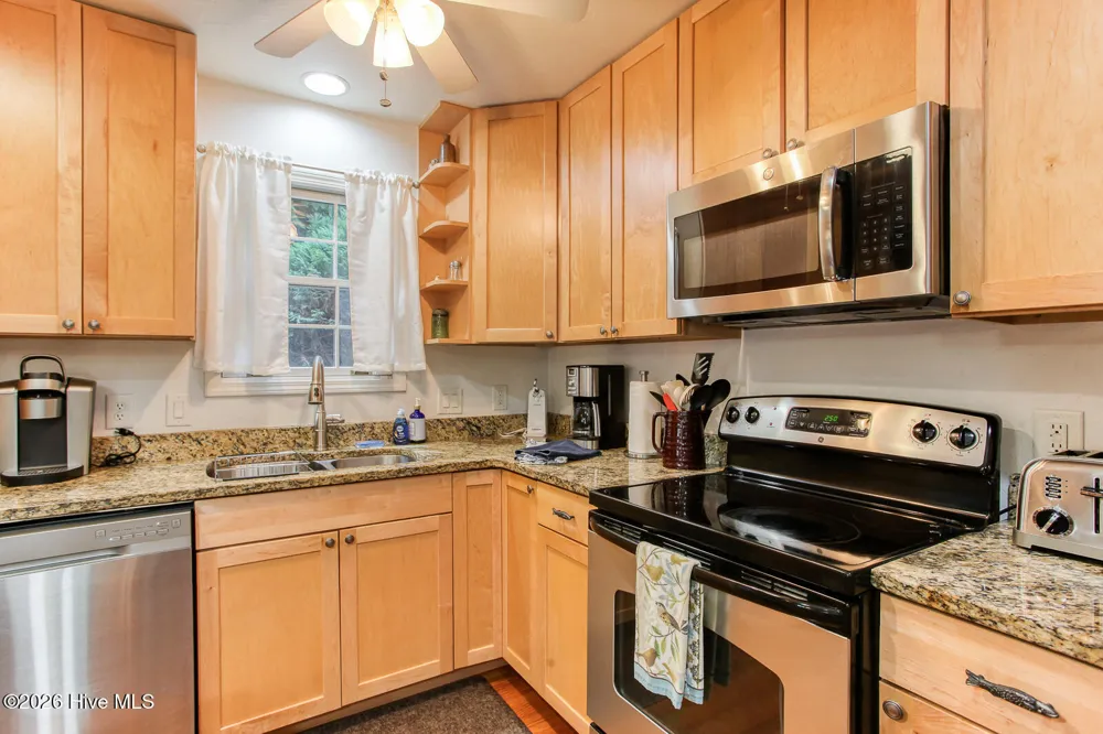323 Cross Creek Road Robbinsville, NC 28771