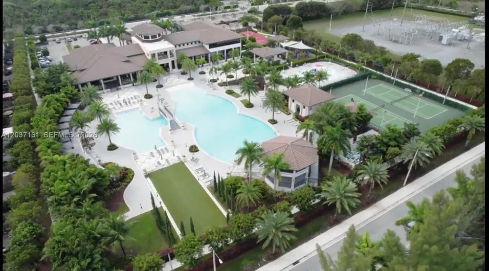 7661 NW 103rd Ct Doral, FL 33178