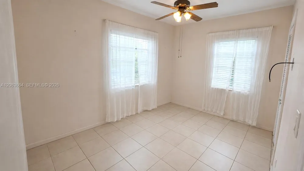 126 W 35th St Hialeah, FL 33012