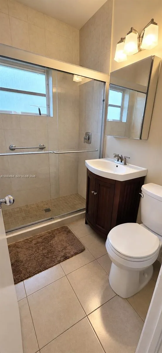126 W 35th St Hialeah, FL 33012
