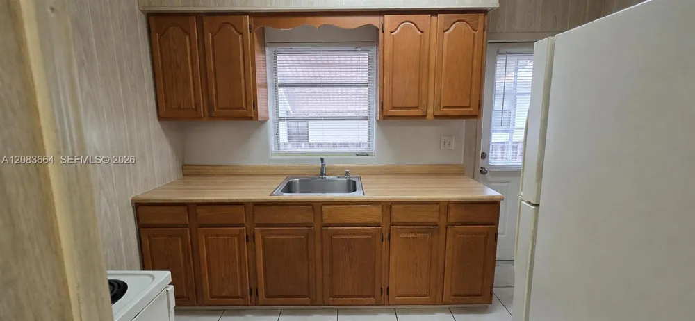126 W 35th St Hialeah, FL 33012