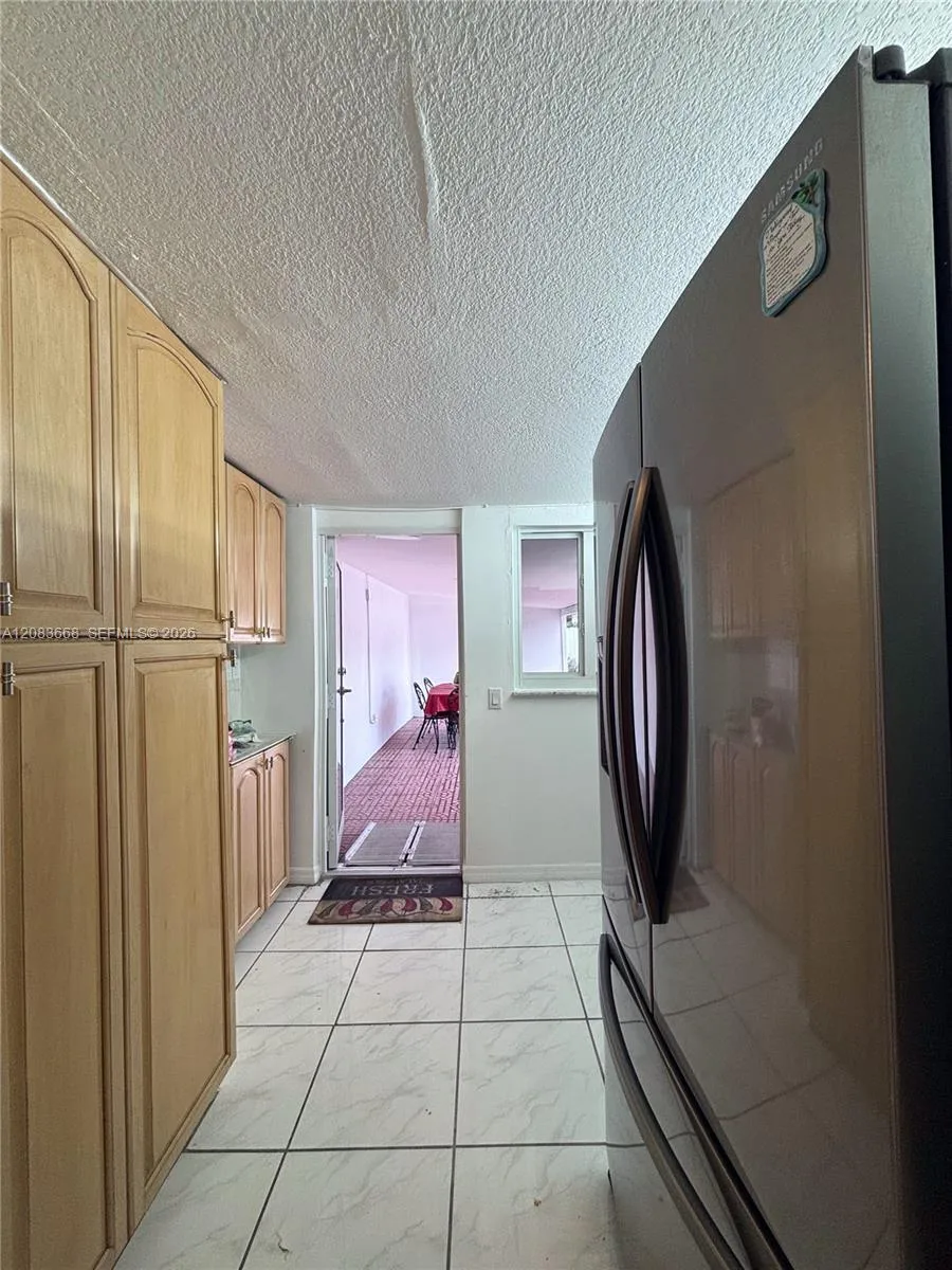 911 NW 30th Pl #911 Miami, FL 33125