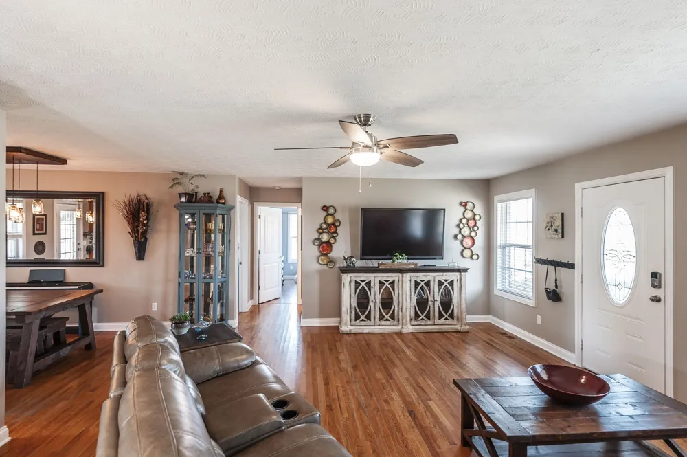 1008 Spire Way Dr Castalian Springs, TN 37031
