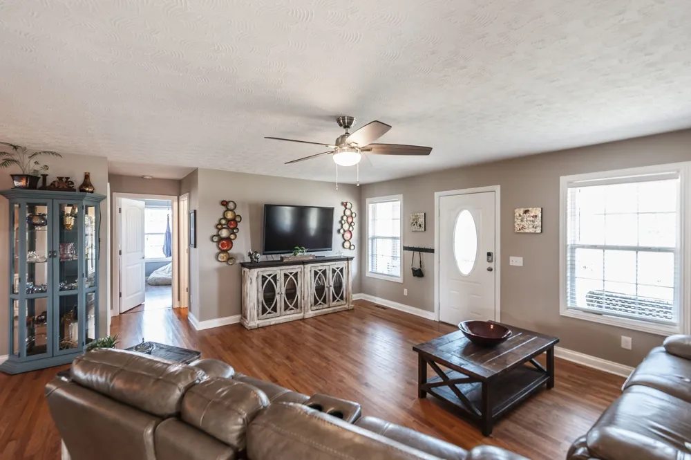 1008 Spire Way Dr Castalian Springs, TN 37031
