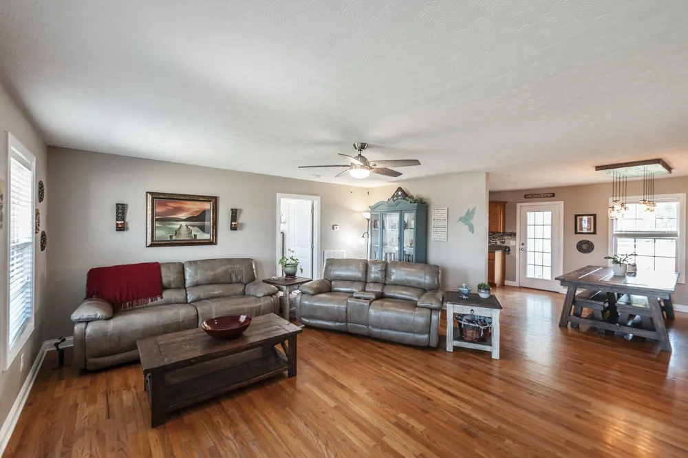 1008 Spire Way Dr Castalian Springs, TN 37031