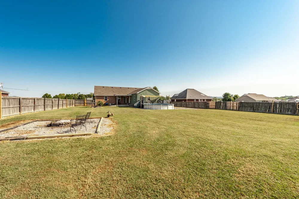 1008 Spire Way Dr Castalian Springs, TN 37031