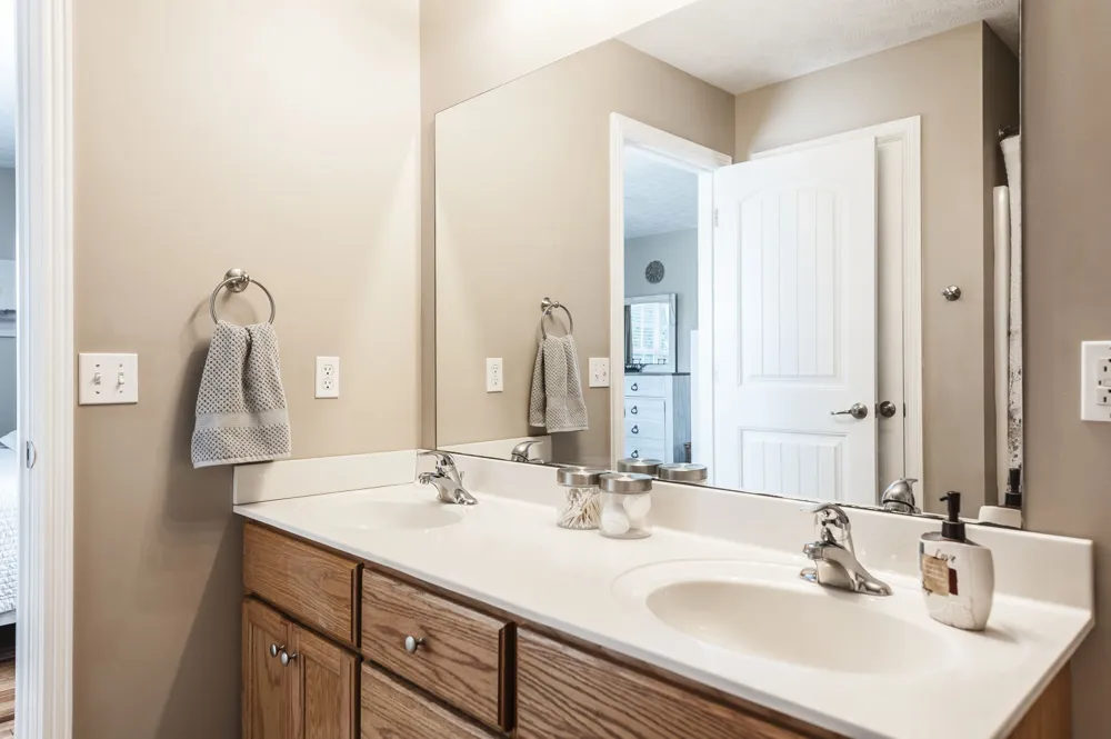 1008 Spire Way Dr Castalian Springs, TN 37031