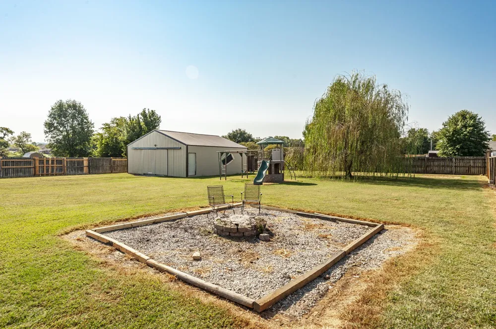 1008 Spire Way Dr Castalian Springs, TN 37031