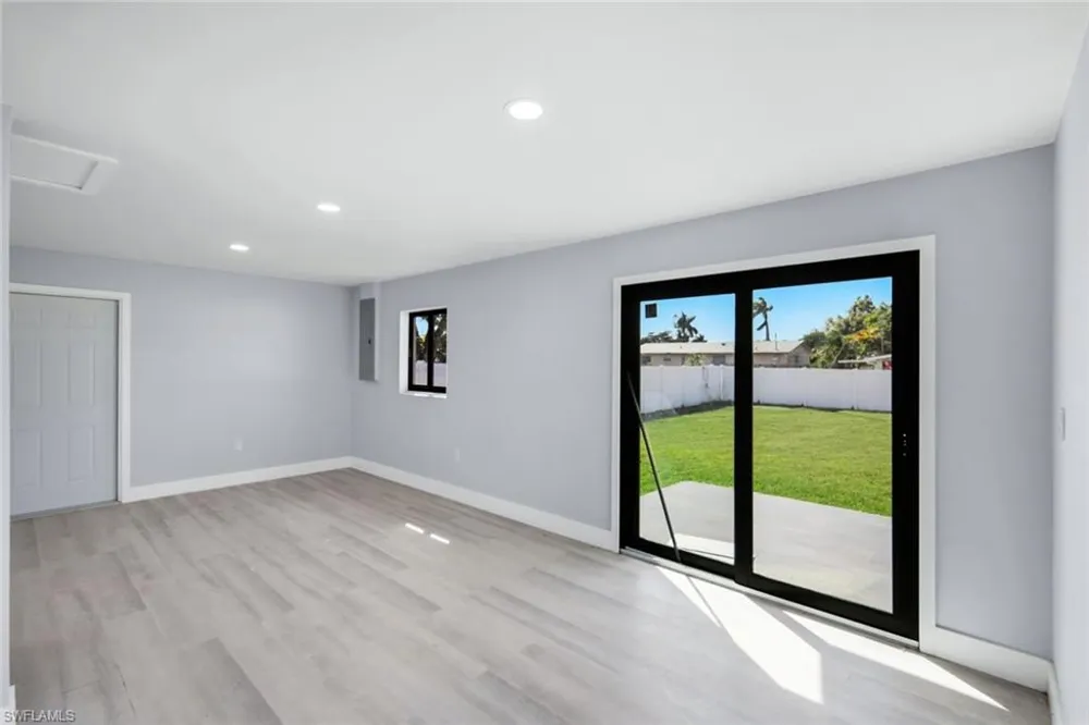 1389 Pine Avenue North Fort Myers, FL 33917