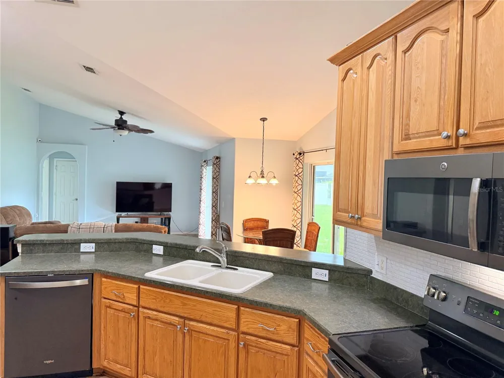 1000 SENECA TRAIL St Cloud, FL 34772