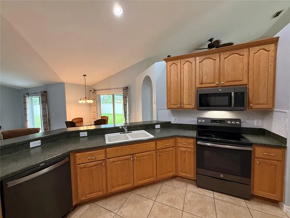 1000 SENECA TRAIL St Cloud, FL 34772