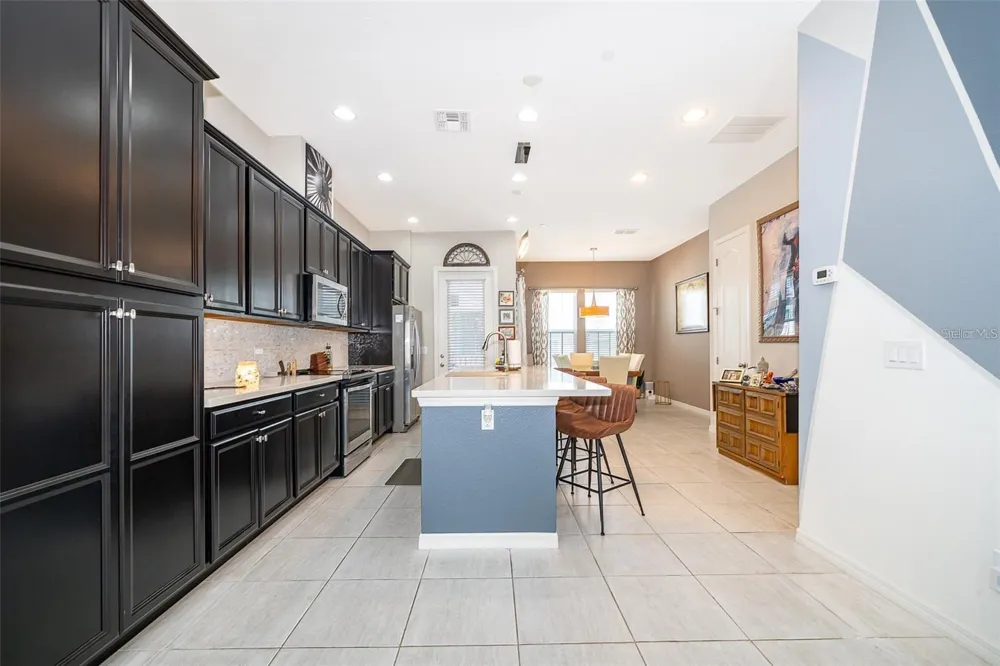 727 CATALONIA COVE Oviedo, FL 32765