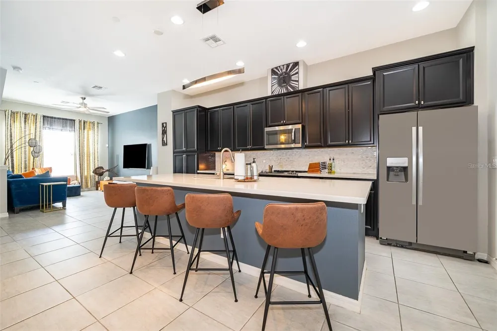 727 CATALONIA COVE Oviedo, FL 32765