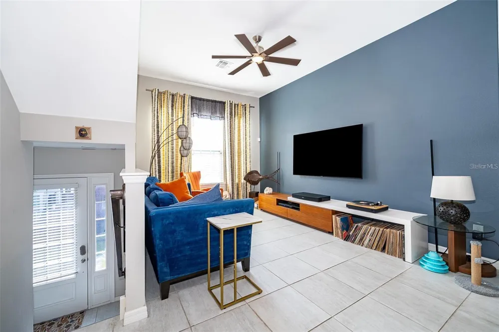 727 CATALONIA COVE Oviedo, FL 32765