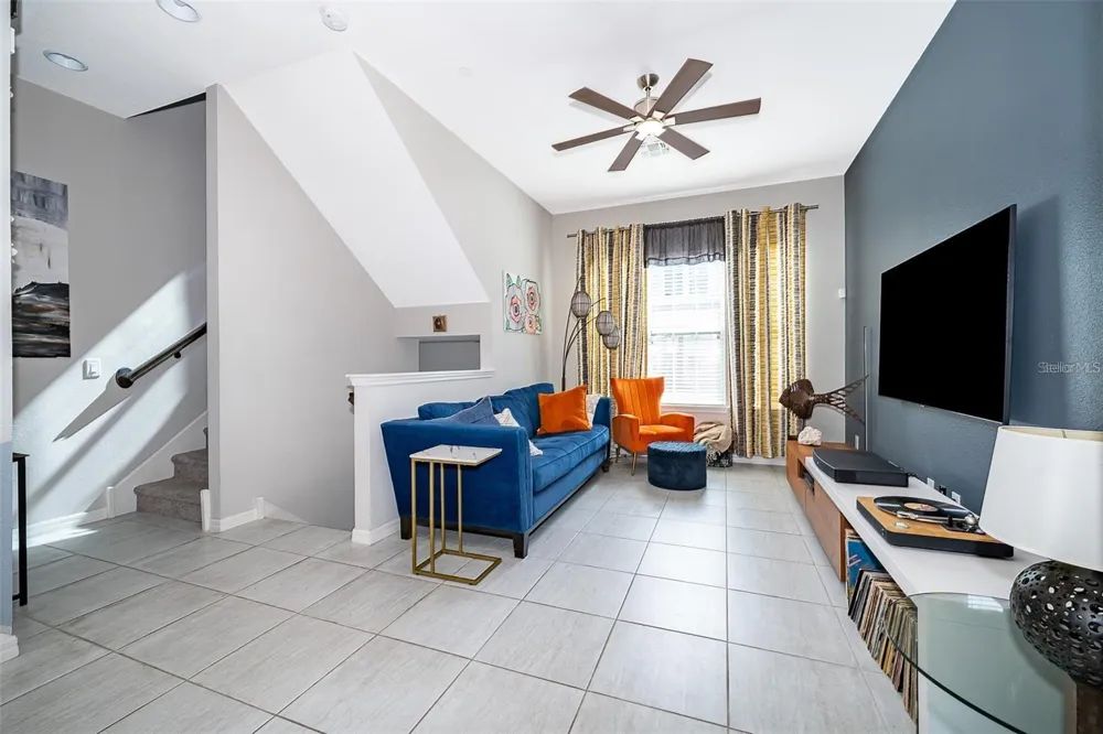 727 CATALONIA COVE Oviedo, FL 32765