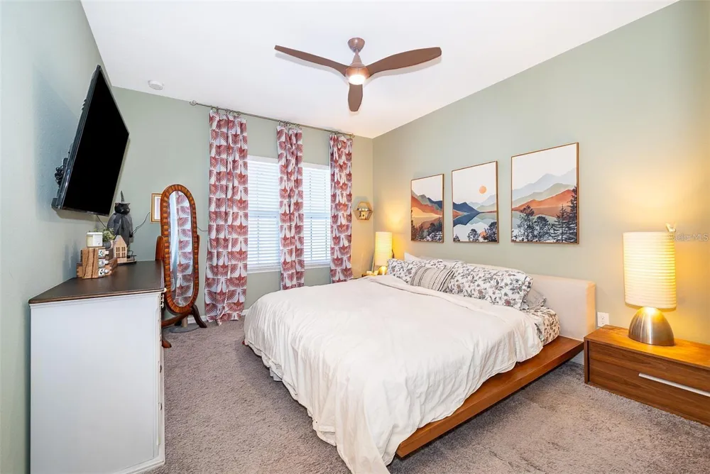 727 CATALONIA COVE Oviedo, FL 32765