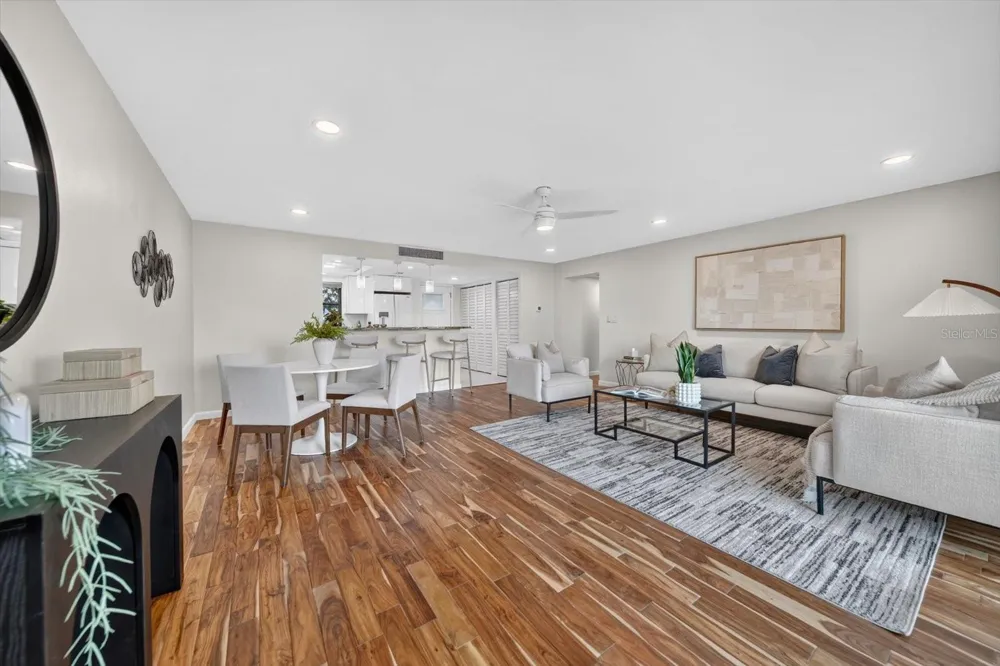 105 4TH AVENUE NE #529 St Petersburg, FL 33701