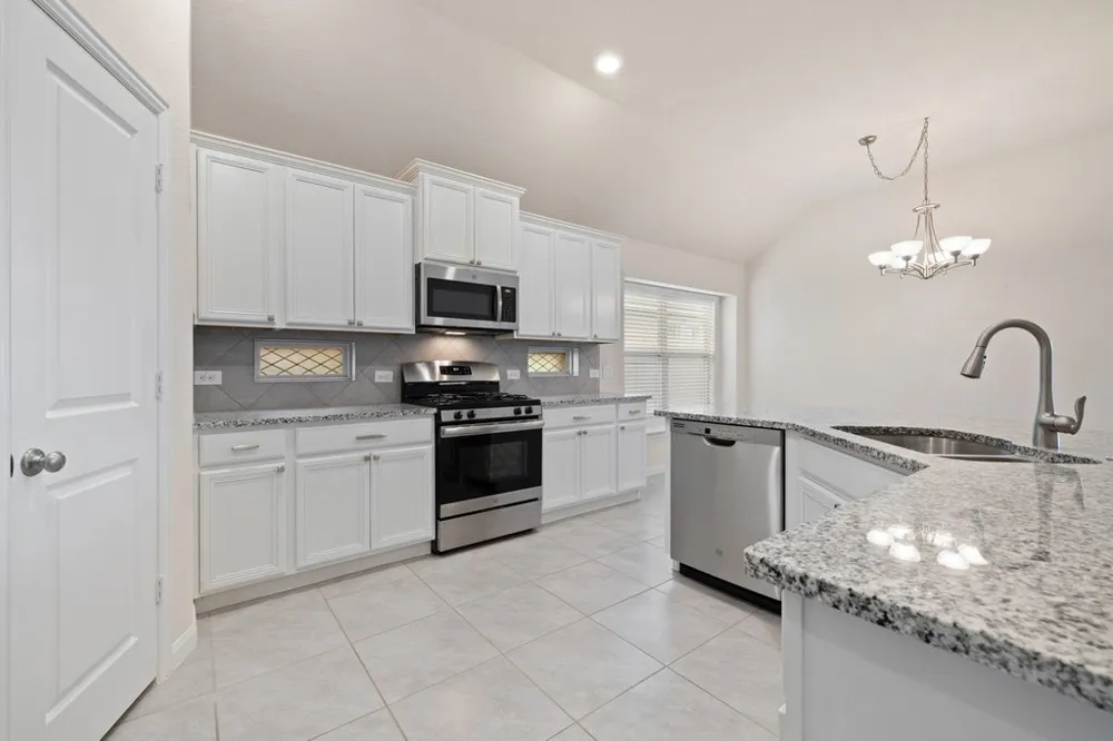 1214 Chad Drive Round Rock, TX 78665
