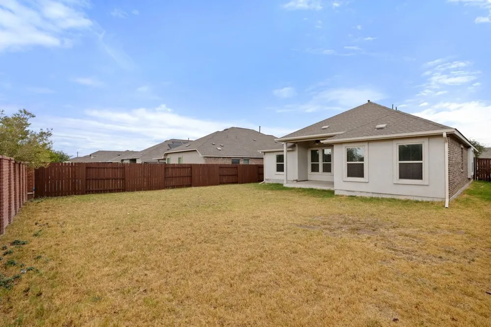 1214 Chad Drive Round Rock, TX 78665