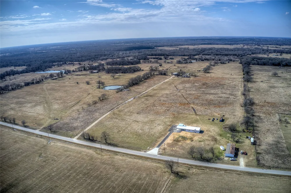 5355 County Road 120 Wills Point, TX 75169