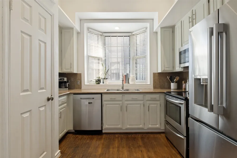 4231 Holland Avenue #D Dallas, TX 75219