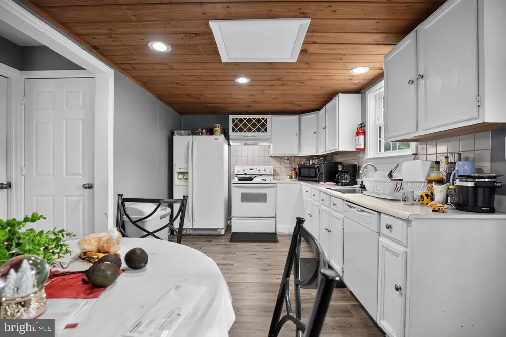 1024 MOUNT HOLLY ROAD Edgewater Park, NJ 08010