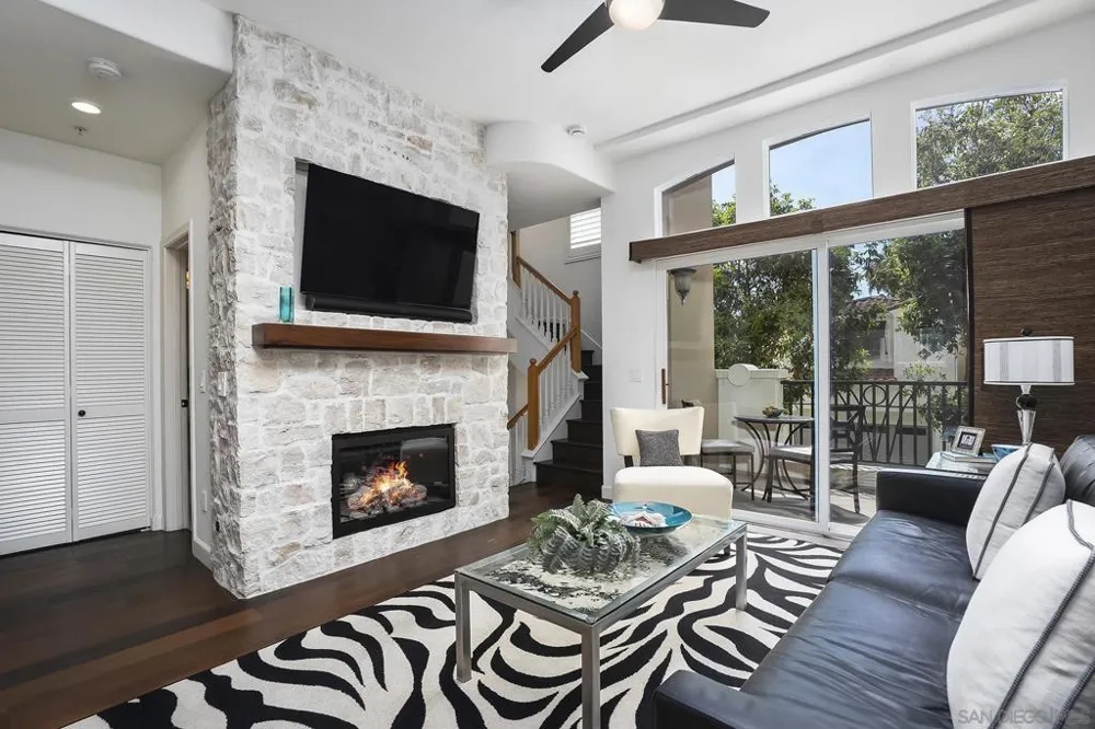 2740 E Evans #11 San Diego, CA 92106