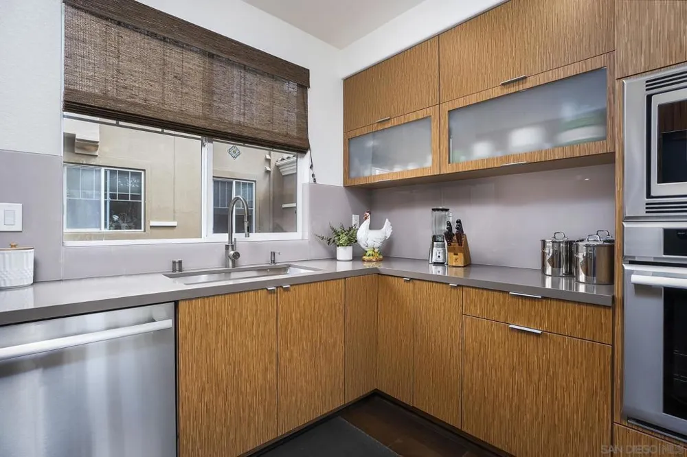 2740 E Evans #11 San Diego, CA 92106