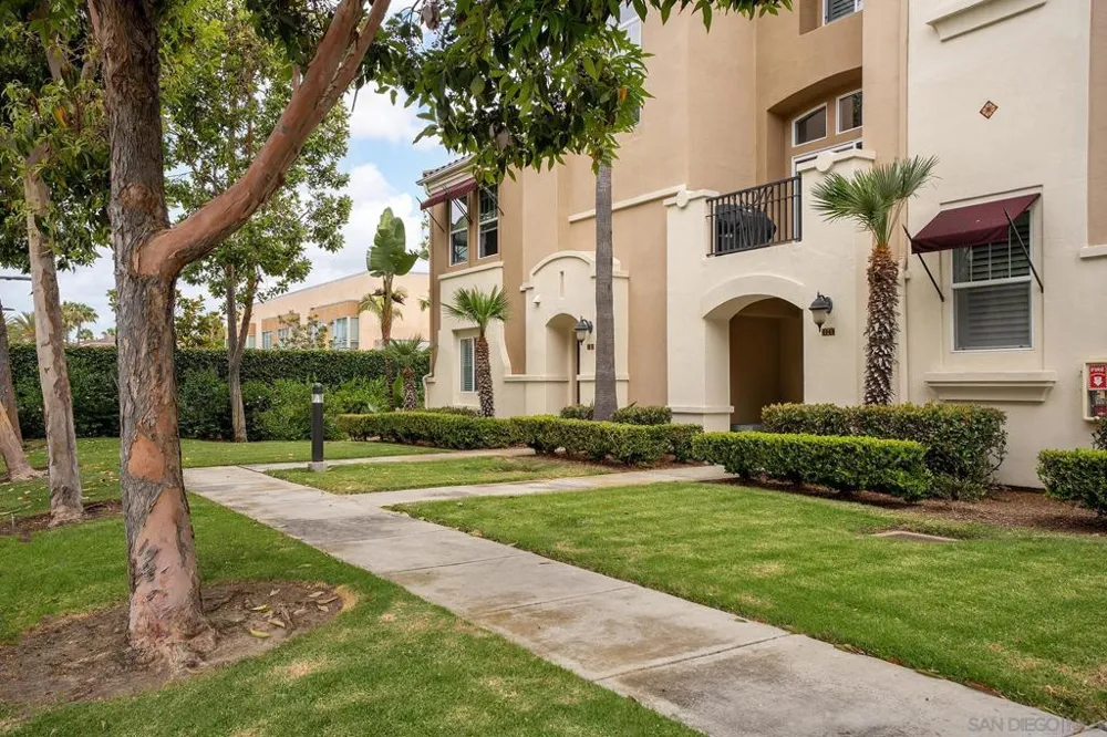 2740 E Evans #11 San Diego, CA 92106