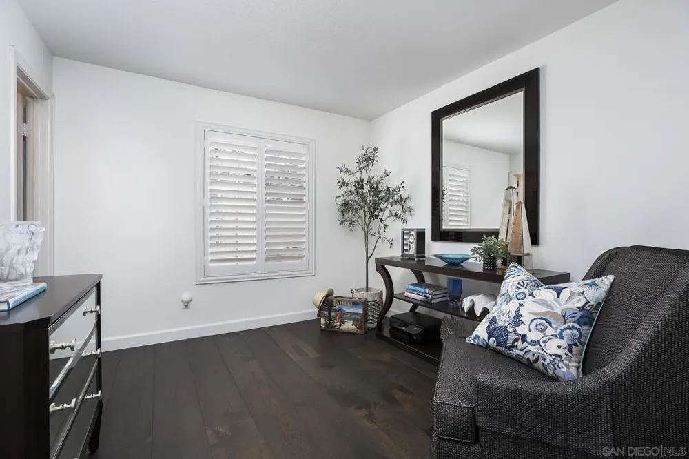 2740 E Evans #11 San Diego, CA 92106