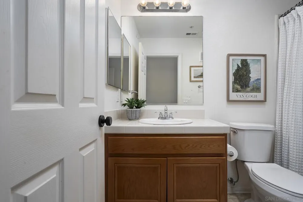 2740 E Evans #11 San Diego, CA 92106