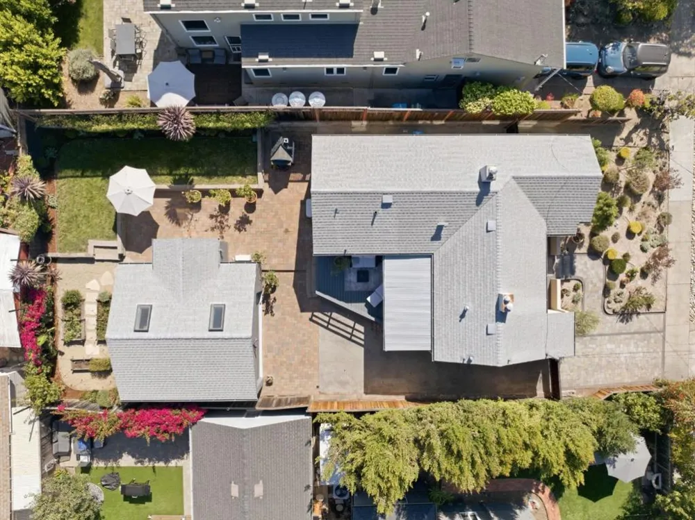 2719 Brewster Avenue Redwood City, CA 94062