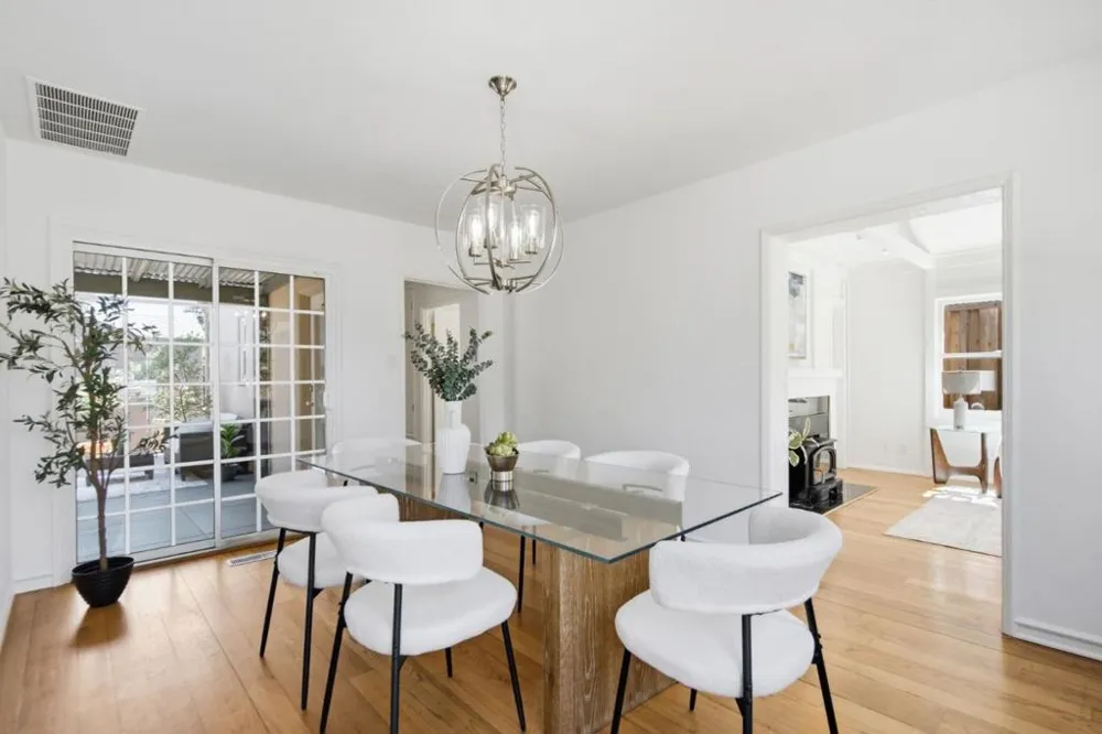 2719 Brewster Avenue Redwood City, CA 94062