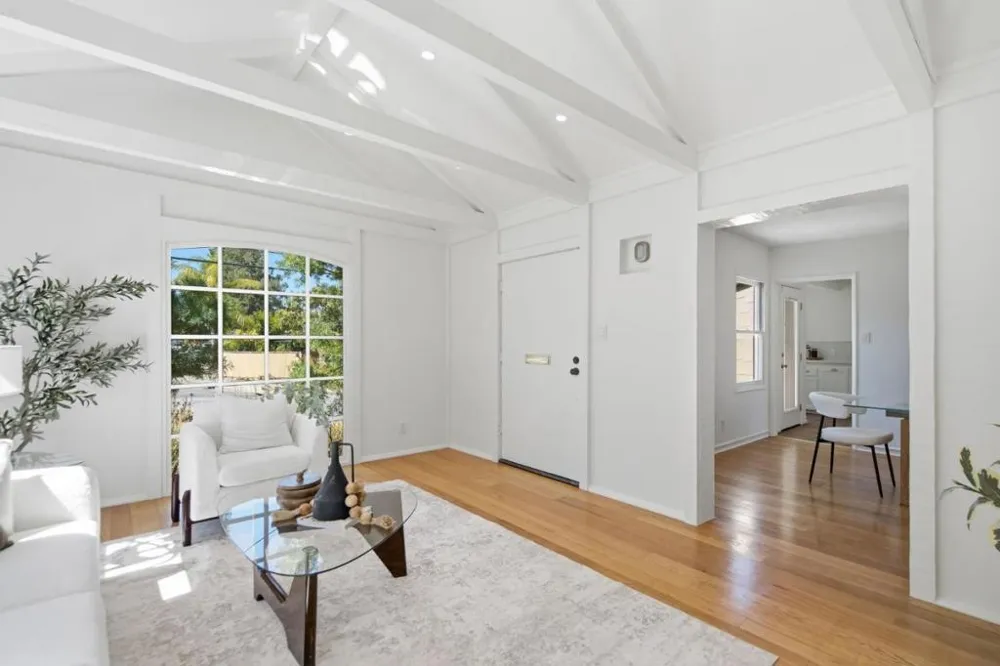 2719 Brewster Avenue Redwood City, CA 94062