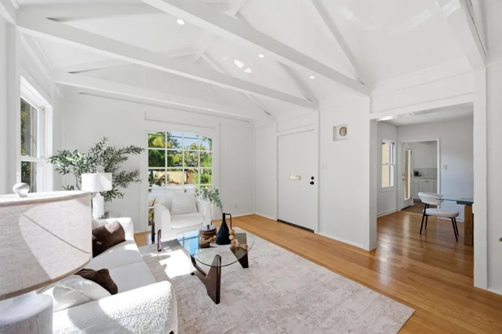 2719 Brewster Avenue Redwood City, CA 94062