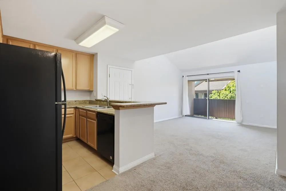 3454 Castle Glen #228 San Diego, CA 92123