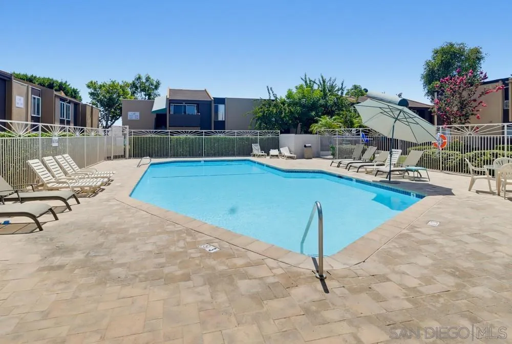 3454 Castle Glen #228 San Diego, CA 92123