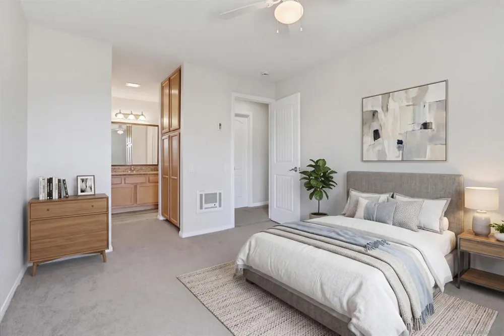 3454 Castle Glen #228 San Diego, CA 92123