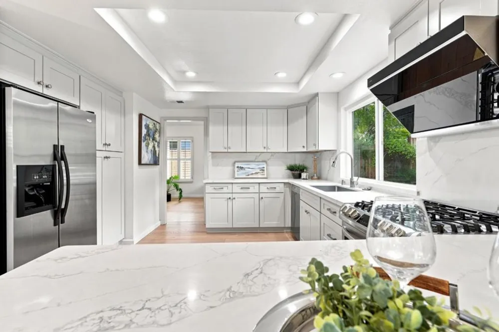216 Yarborough Lane Redwood City, CA 94061
