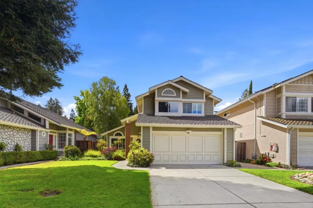 216 Yarborough Lane Redwood City, CA 94061