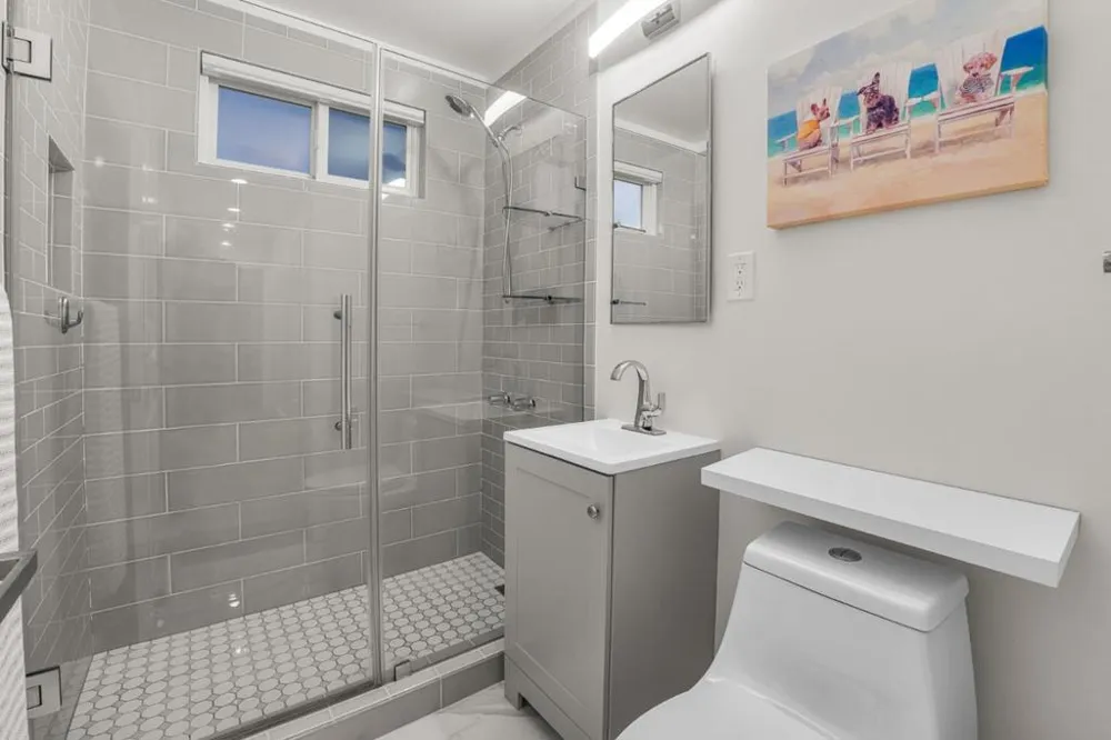 204 Shoreview Avenue Pacifica, CA 94044