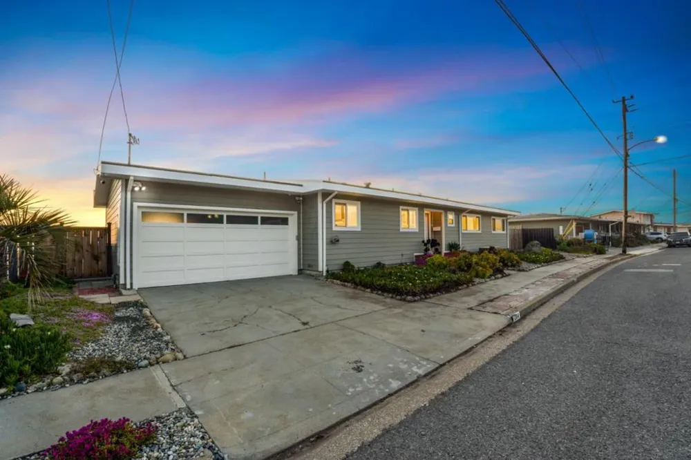 204 Shoreview Avenue Pacifica, CA 94044